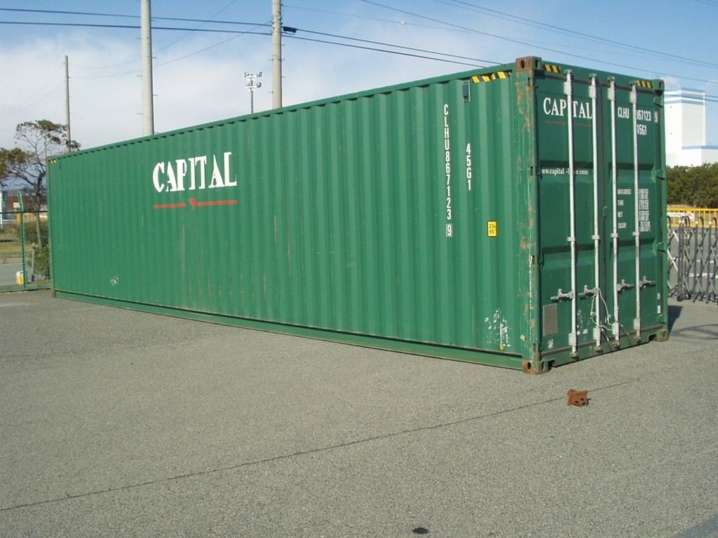 Green shipping container